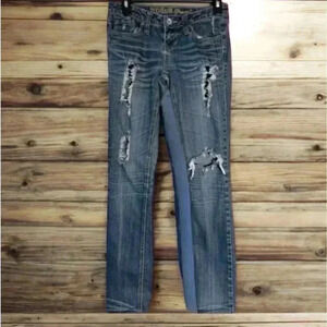 ZCO Jeans Premium Junior's Size 3 Ripped Skinny Jeans With Tapered Ankle.
